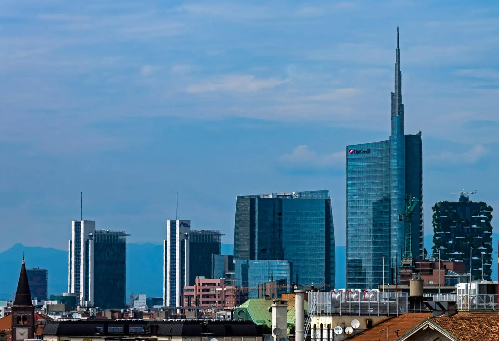 Porta Nuova skyline in Milan with the UniCredit Tower and Bosco Verticale